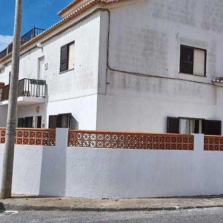 Swordfish Beach House Peniche Exterior foto